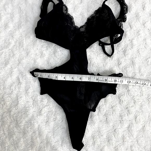 NEW Free People HAH Noir Black Key to UR Heart Mesh Lace Ruffle Boho Bodysuit XS - Picture 8 of 8